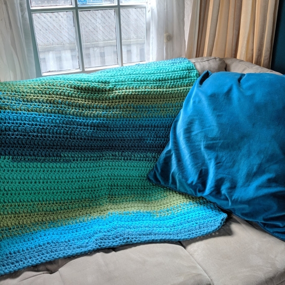 Peacock gradient crochet throw blanket afg…